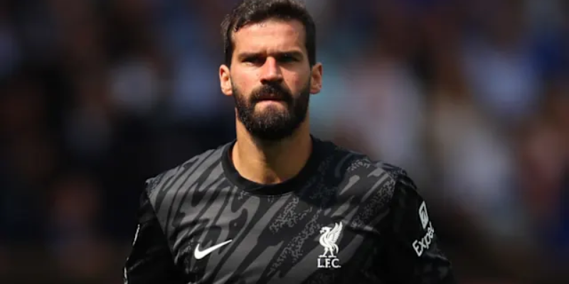 Challengers Who Almost Reached the Glove